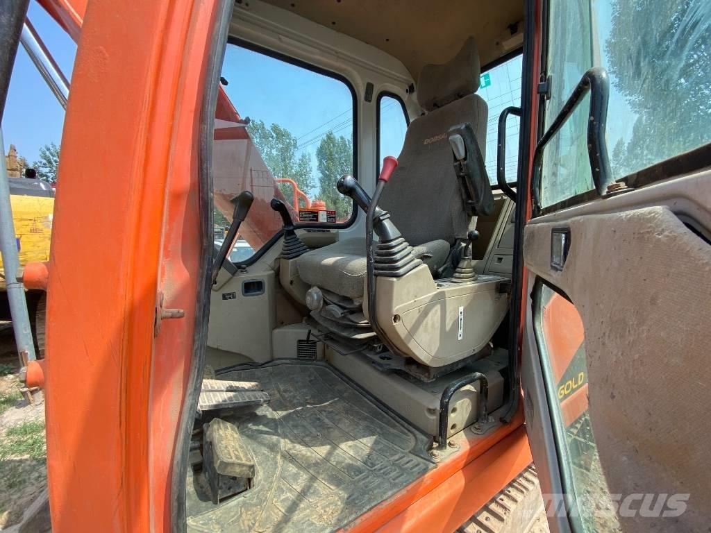 Doosan DH80 Roomikekskavaatorid
