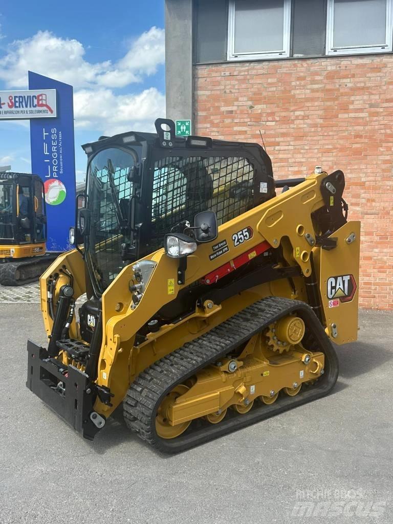 CAT 255 Roomiklaadurid