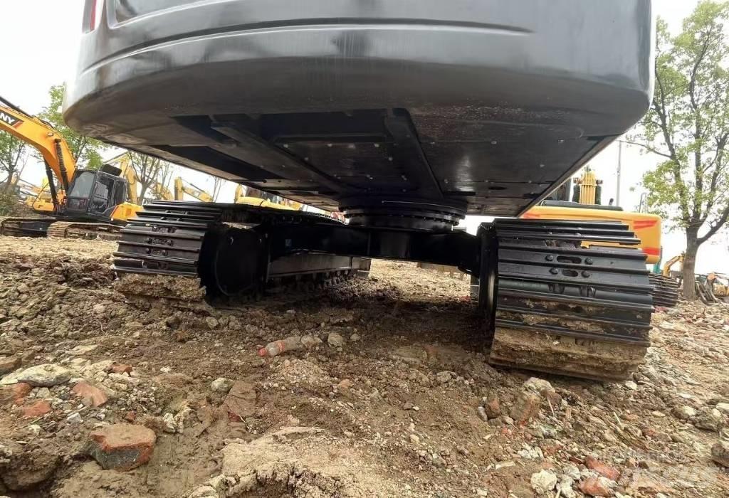 Volvo EC 210 Roomikekskavaatorid
