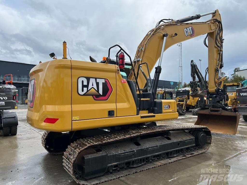 CAT 323 Next Gen Roomikekskavaatorid