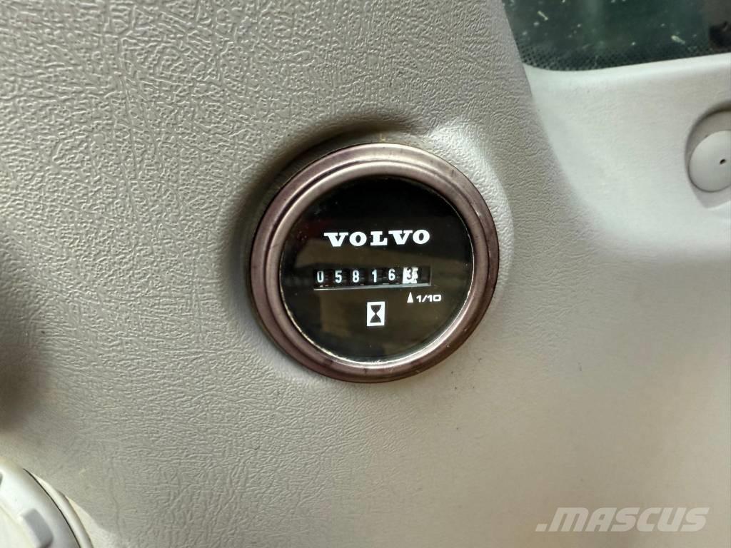 Volvo EC 380 EL Roomikekskavaatorid