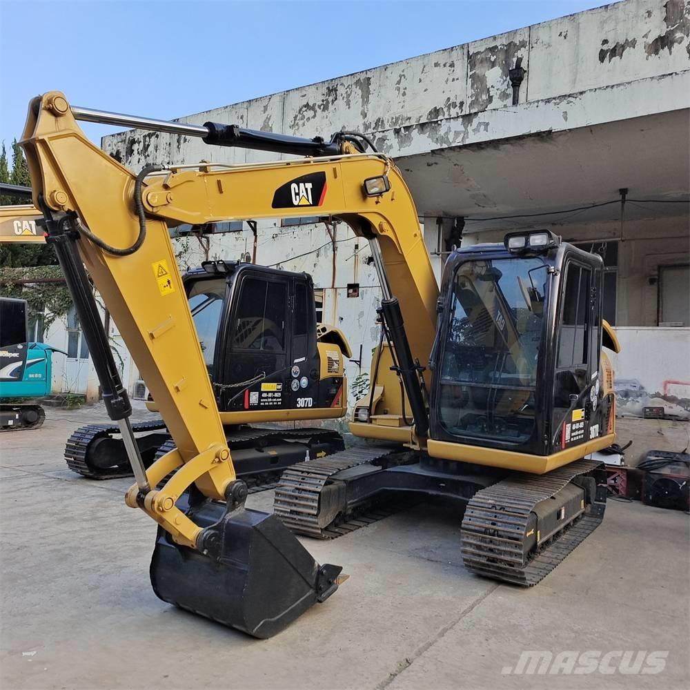 CAT 307 Roomikekskavaatorid