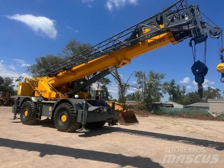 Grove RT 890 E Raske maastiku tõstukid