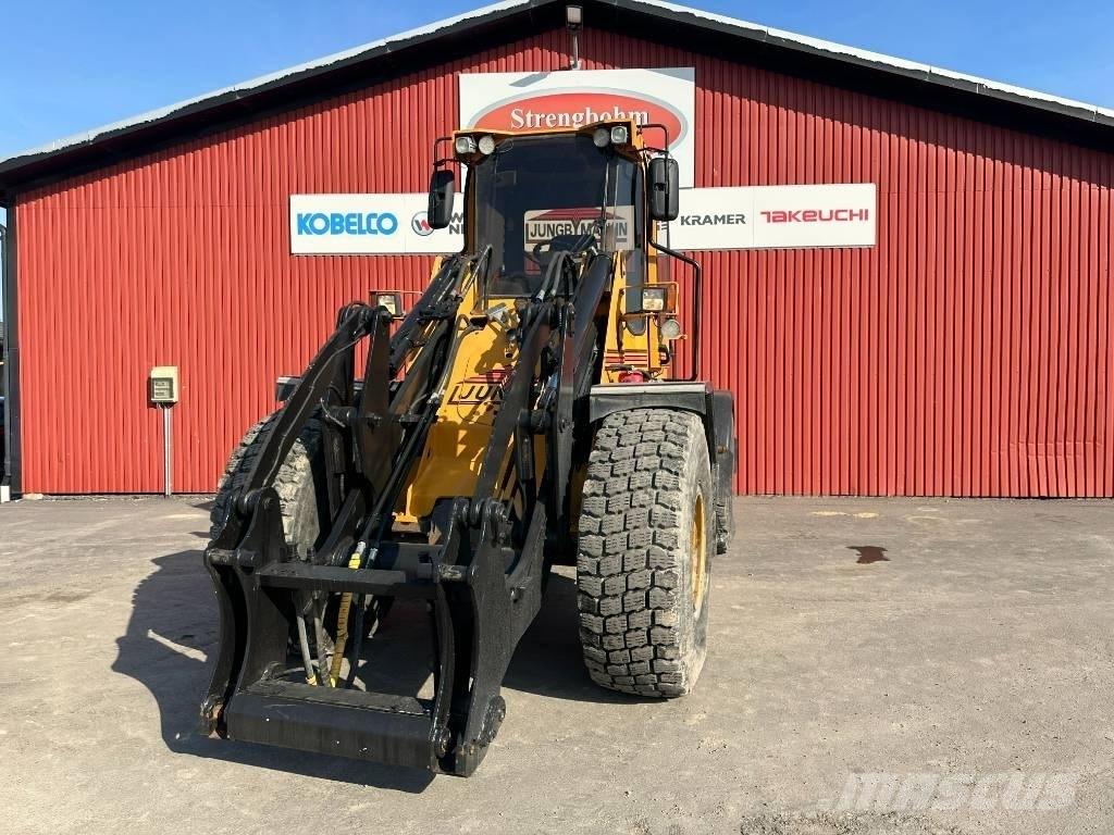 Ljungby L 15 Rataslaadurid