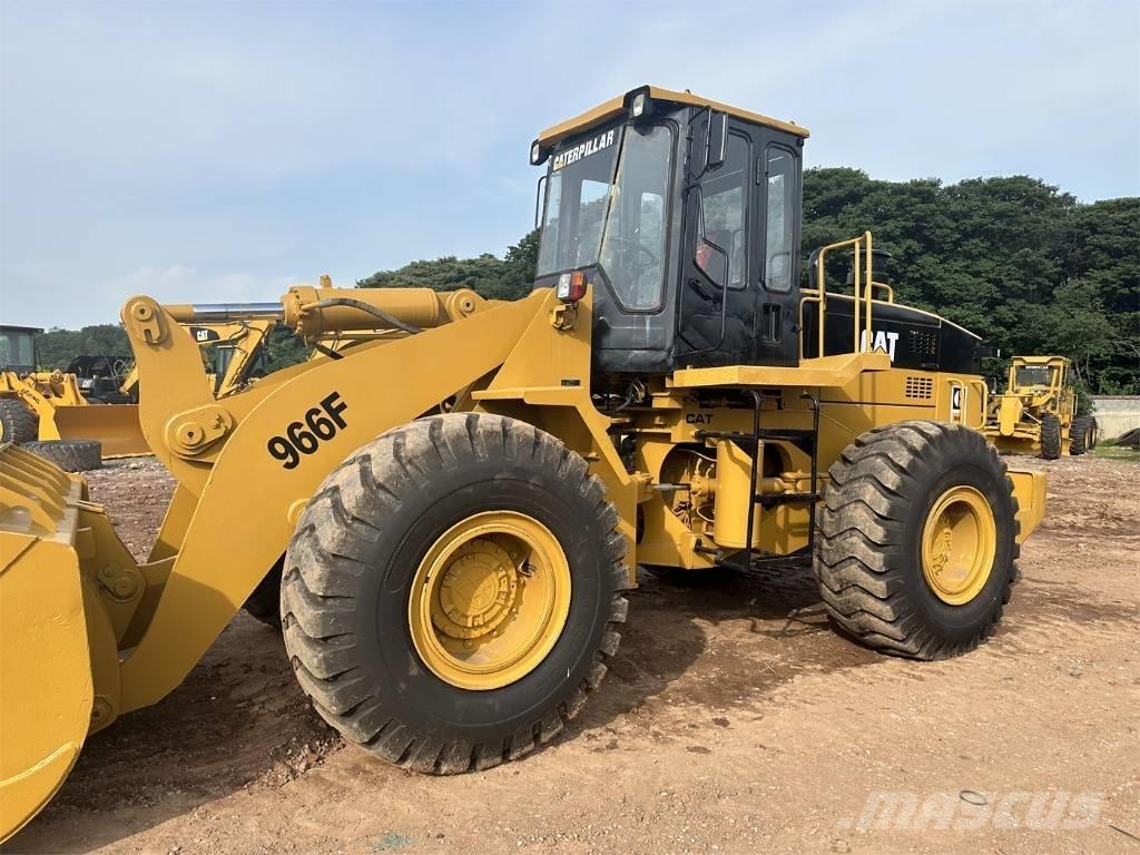 CAT 966F Rataslaadurid