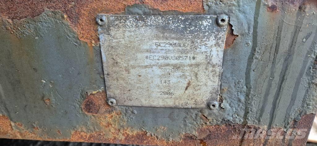 Volvo EC 290 B LC Roomikekskavaatorid