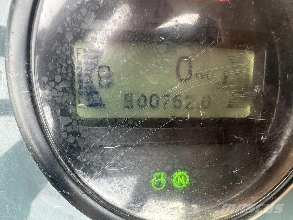 Mecalac TA6s Liigendraamiga pinnaseveokid