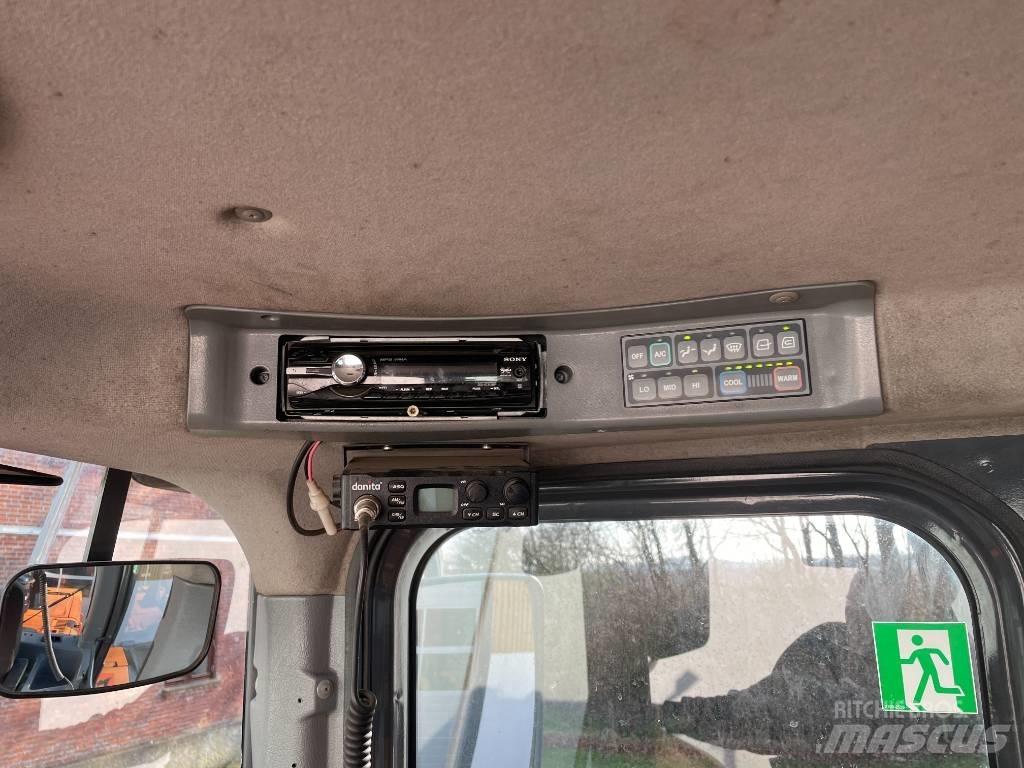 Doosan DL 250 15 Rataslaadurid