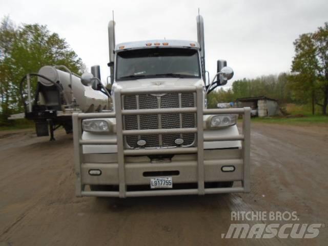 Peterbilt 567 Sadulveokid