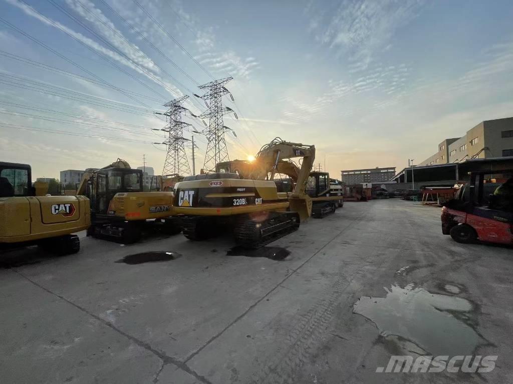 CAT 320 B L Roomikekskavaatorid