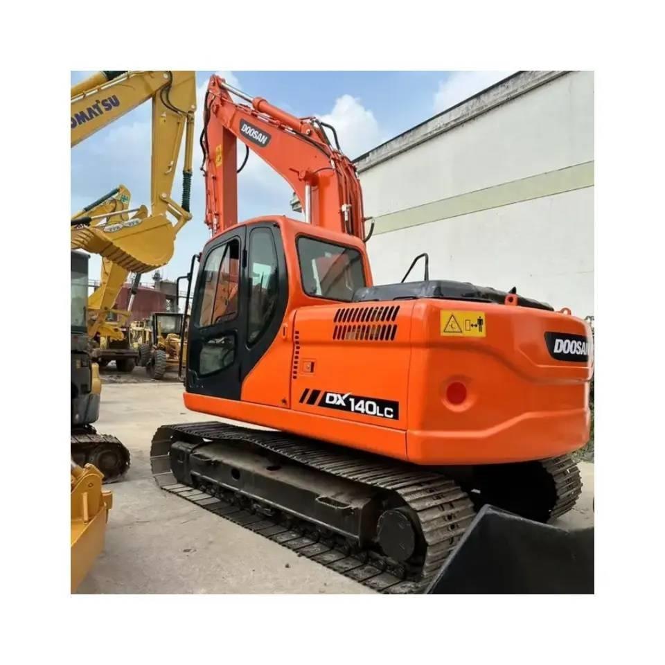 Doosan DX 140 LC Roomikekskavaatorid