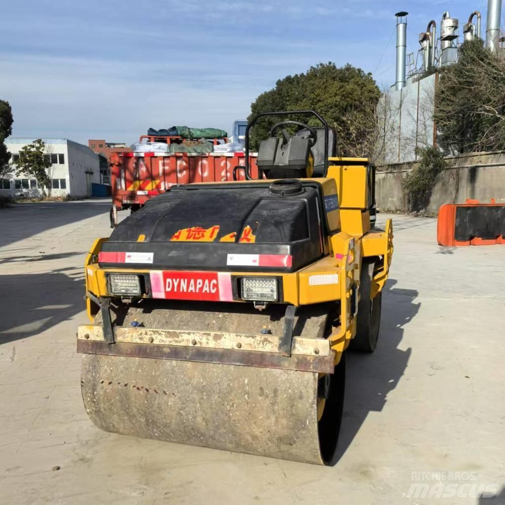 Dynapac CC 142 Tandemrullid