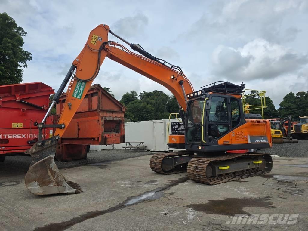 Doosan DX 140 LC Roomikekskavaatorid