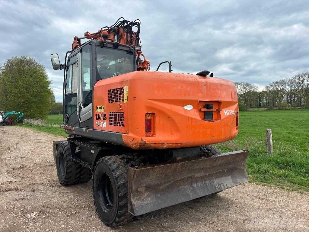 Hitachi ZX 140 W T-3 Ratasekskavaatorid
