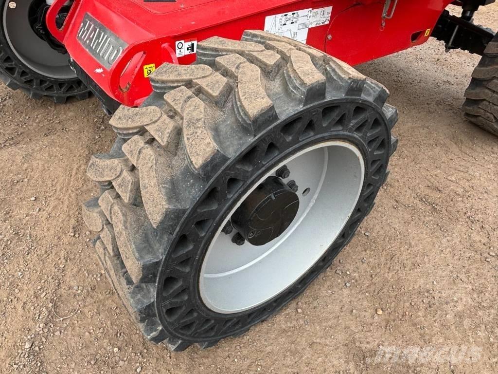 Manitou 200 ATJ Iseliikuvad poomtõstukid