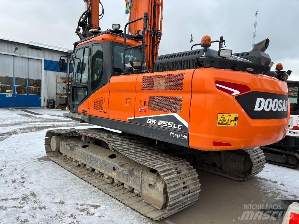 Doosan DX 255 LC-7 Roomikekskavaatorid