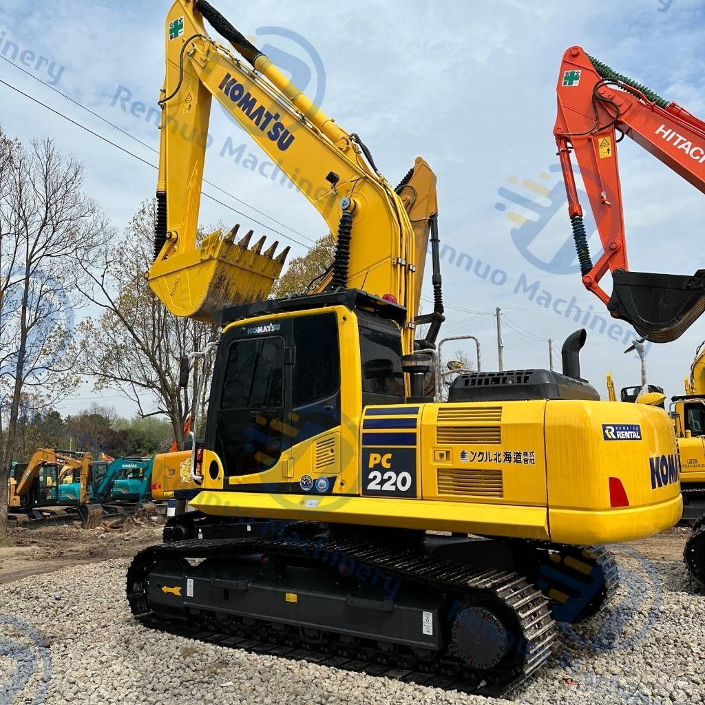 Komatsu PC 220-8 Roomikekskavaatorid