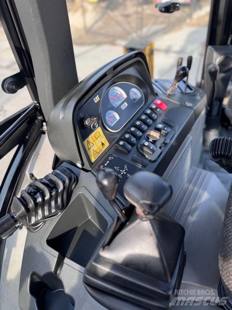 CAT 428 E Ekskavaatorlaadurid