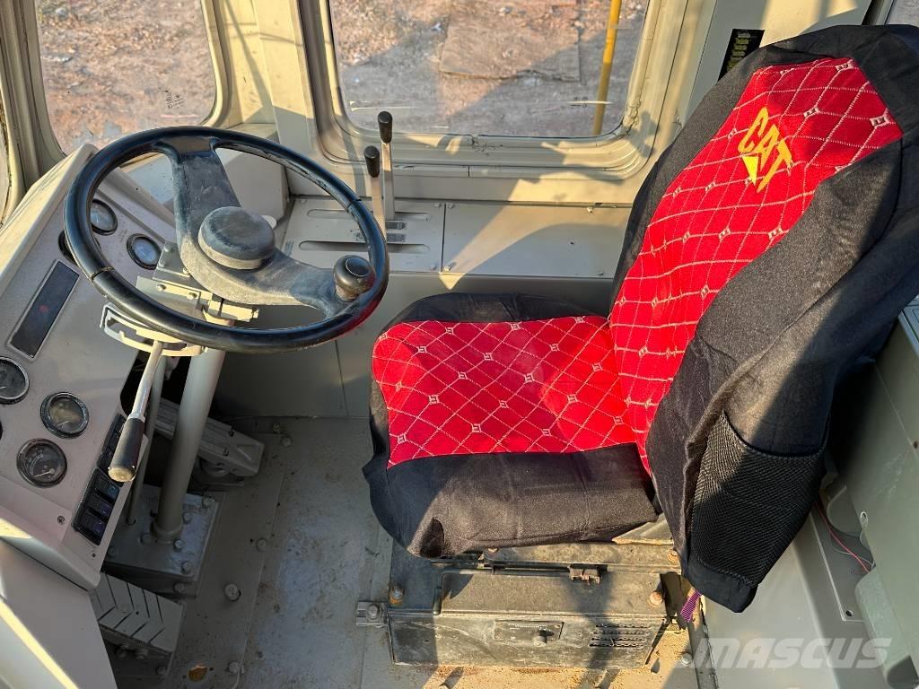 CAT 950E Rataslaadurid