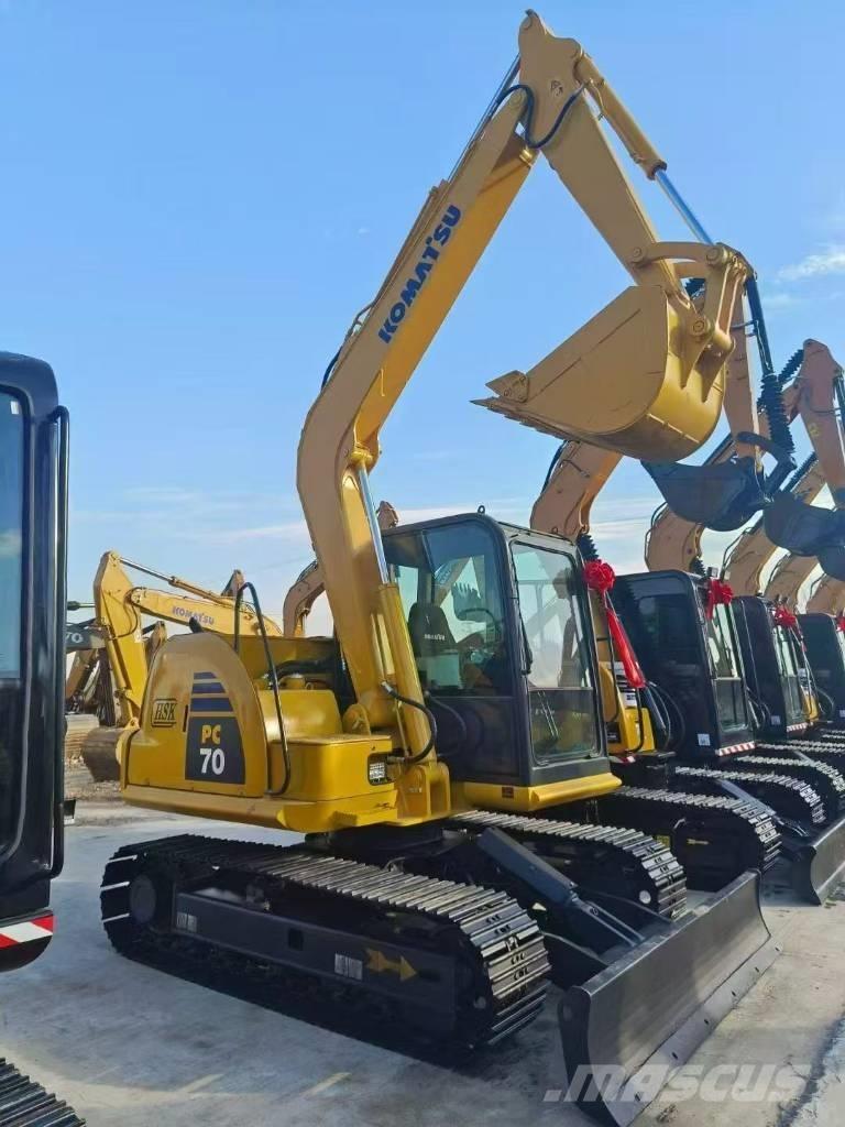 Komatsu 70 Roomikekskavaatorid