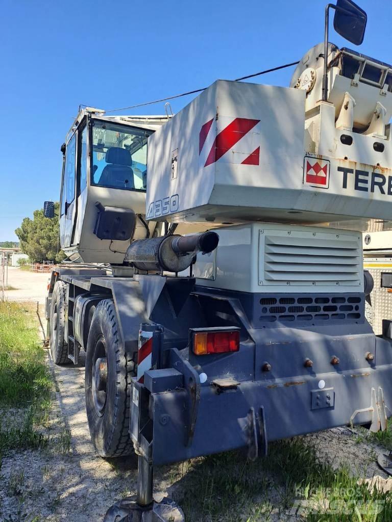 Terex A 350 Raske maastiku tõstukid