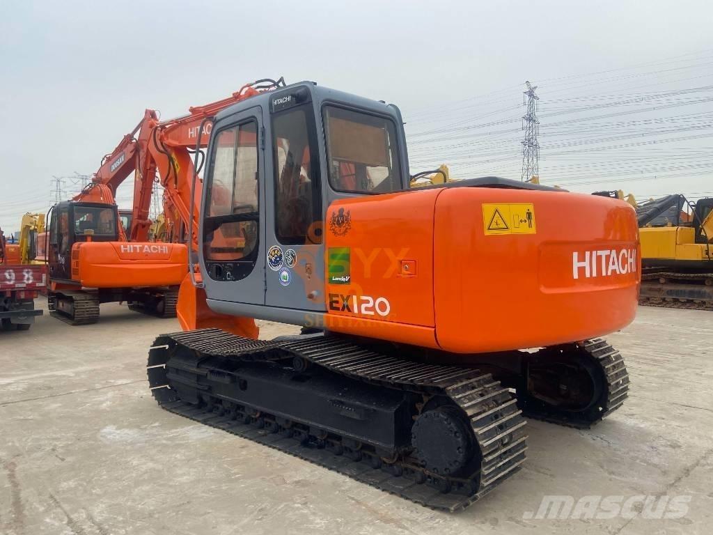 Hitachi EX 120 Roomikekskavaatorid