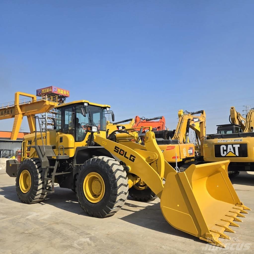 SDLG LG 956 F Rataslaadurid