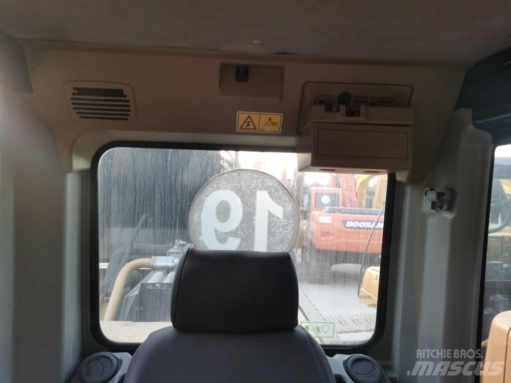 CAT 315 D Roomikekskavaatorid