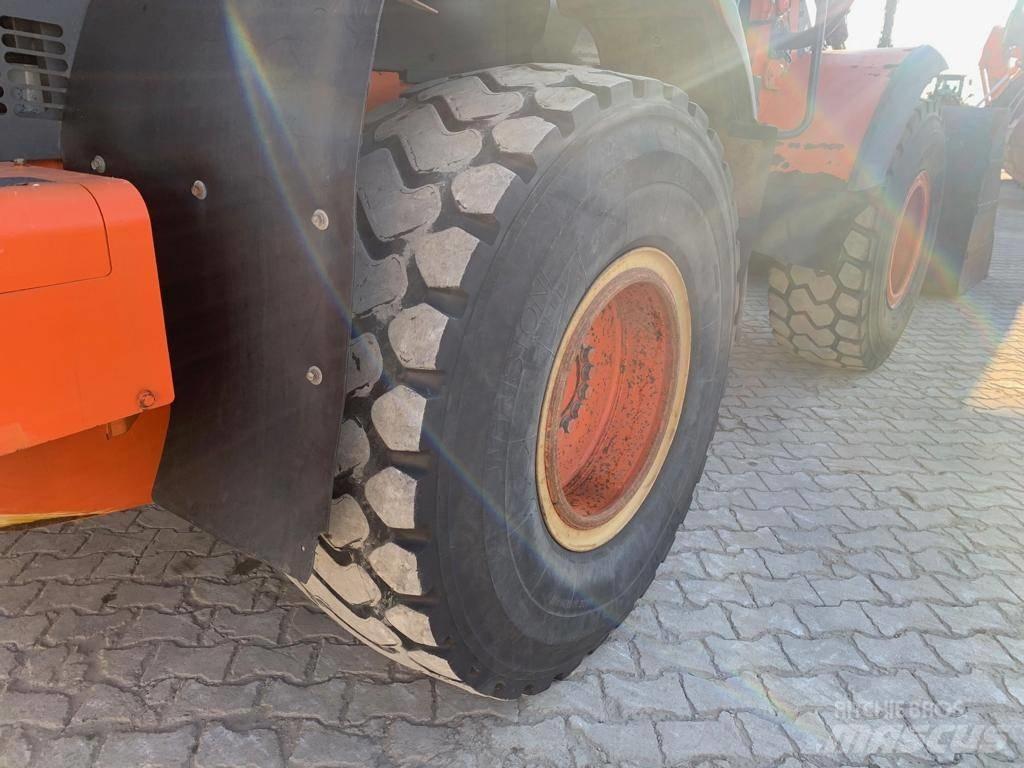 Hitachi ZW 180 Rataslaadurid