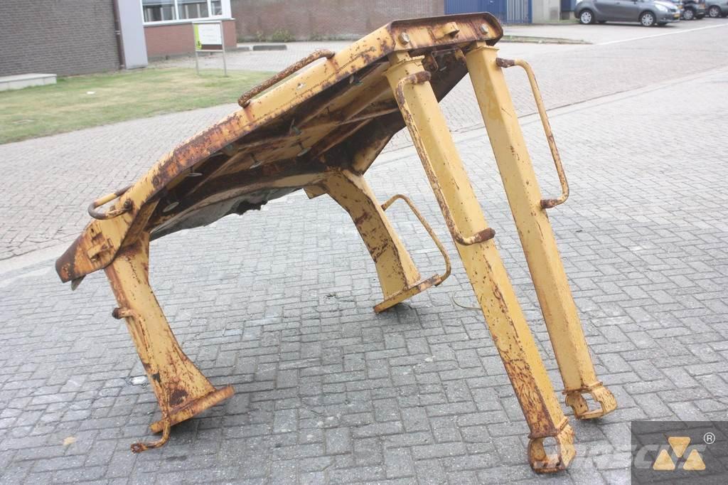 CAT D7H O-rops cab Kabiinid