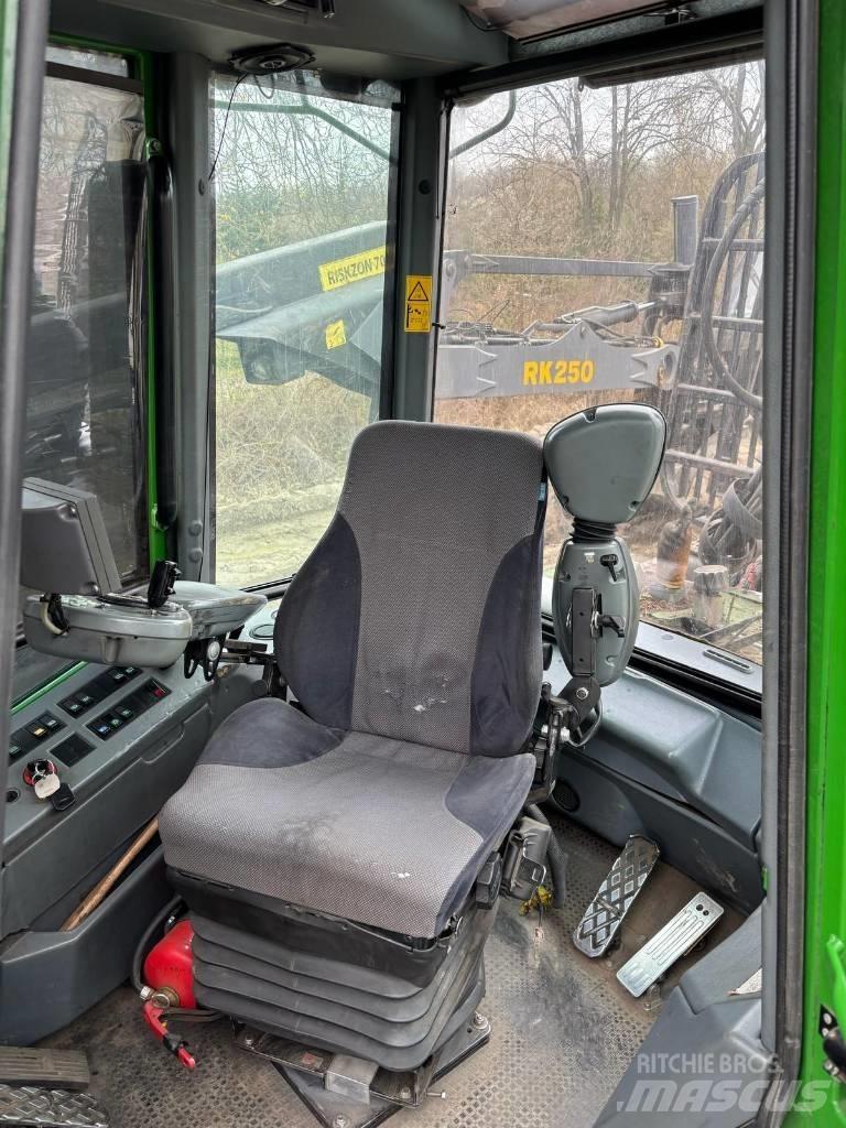 John Deere 1110 D Forwarderid