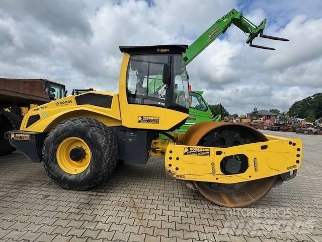Bomag BW 213 D -5 Ühe trumliga rullid