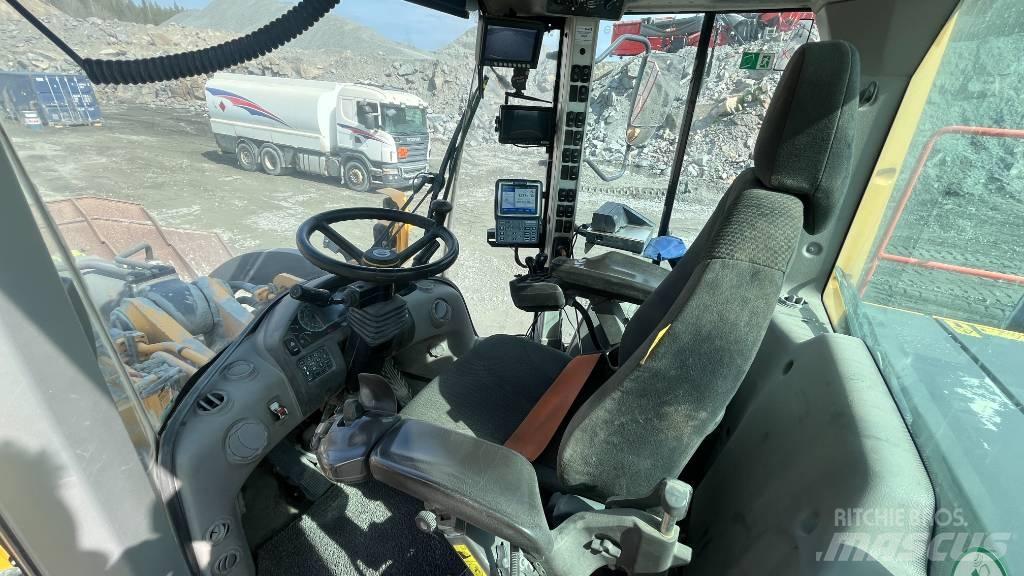 Volvo L 260 H Rataslaadurid