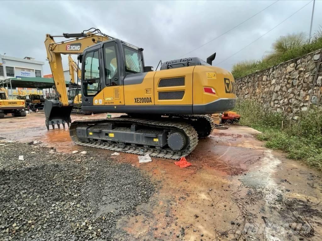 XCMG XE 200 DA Roomikekskavaatorid