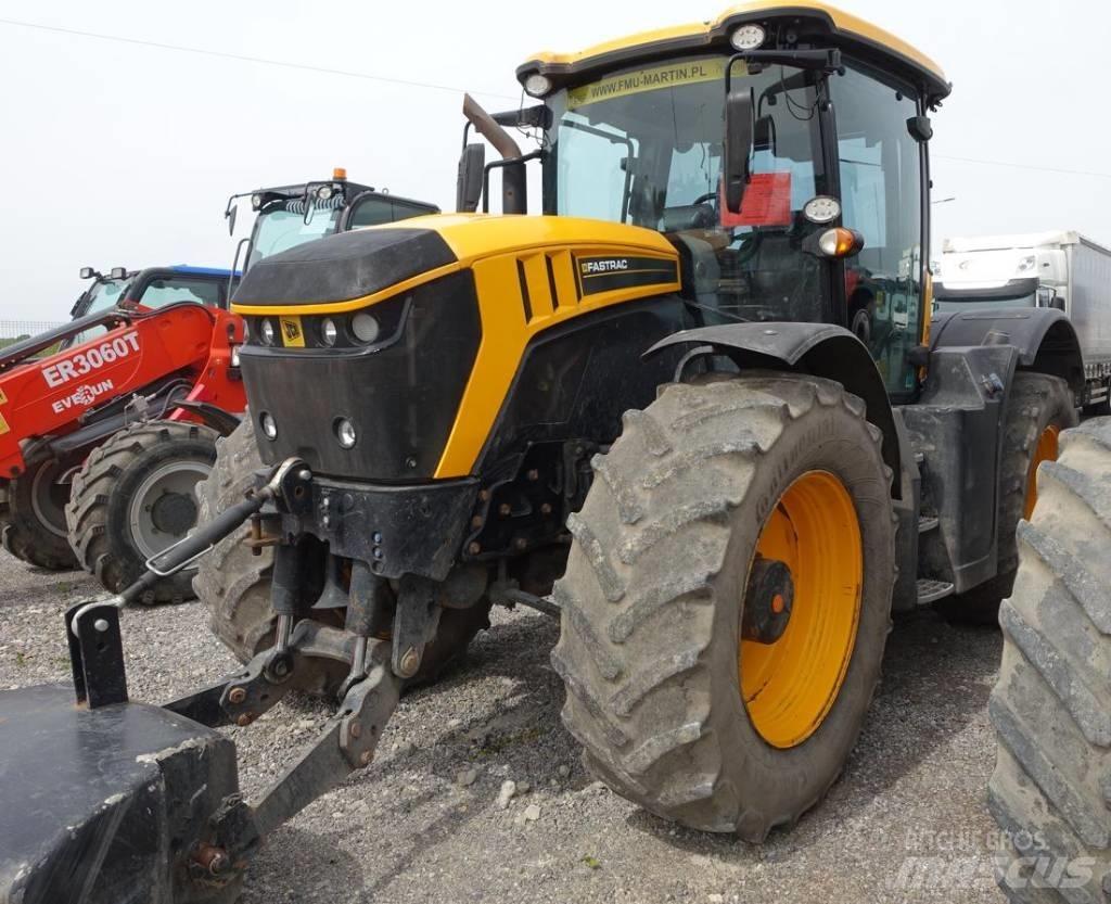 JCB Fastrac 4220 Traktorid