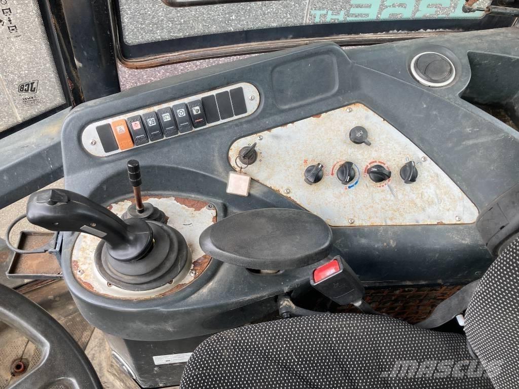 JCB 436 Rataslaadurid