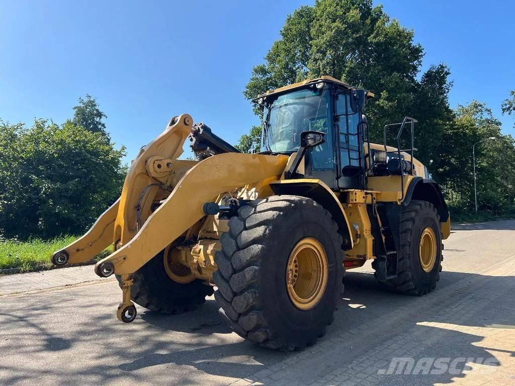 CAT 966M Rataslaadurid