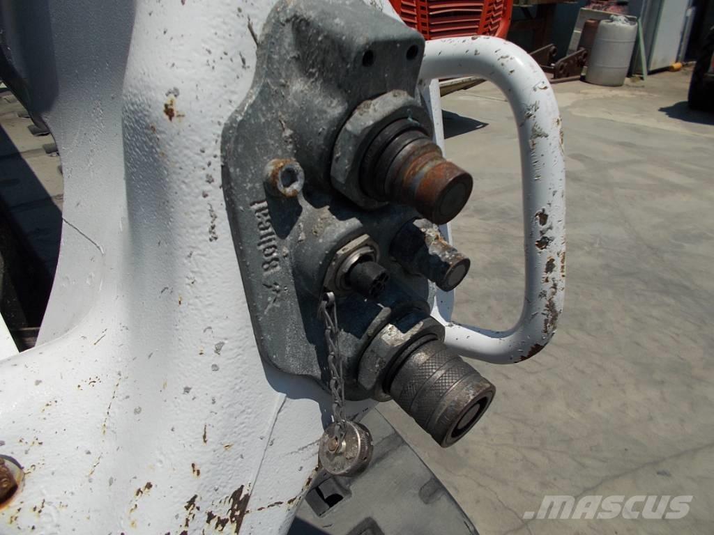 Bobcat T76 Kompaktlaadurid