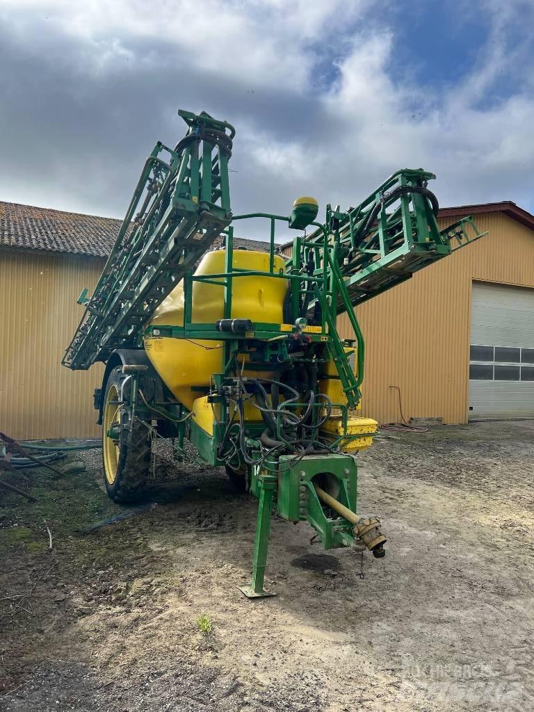 John Deere 840 Haagispritsid