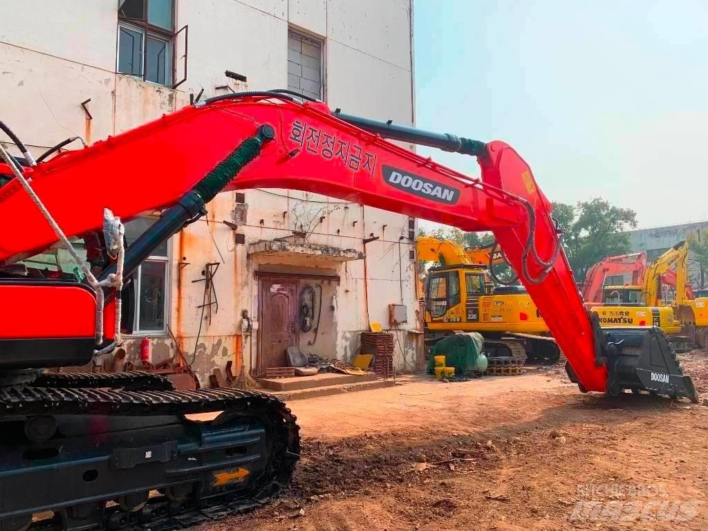 Doosan DX 340 LCA Roomikekskavaatorid