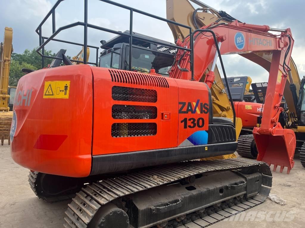 Hitachi 130 Roomikekskavaatorid