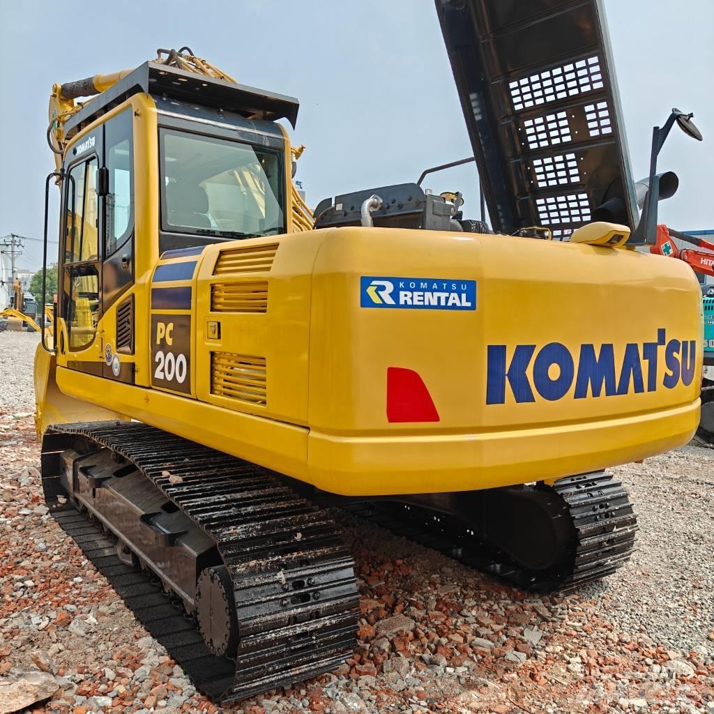 Komatsu 200-8N1 Roomikekskavaatorid