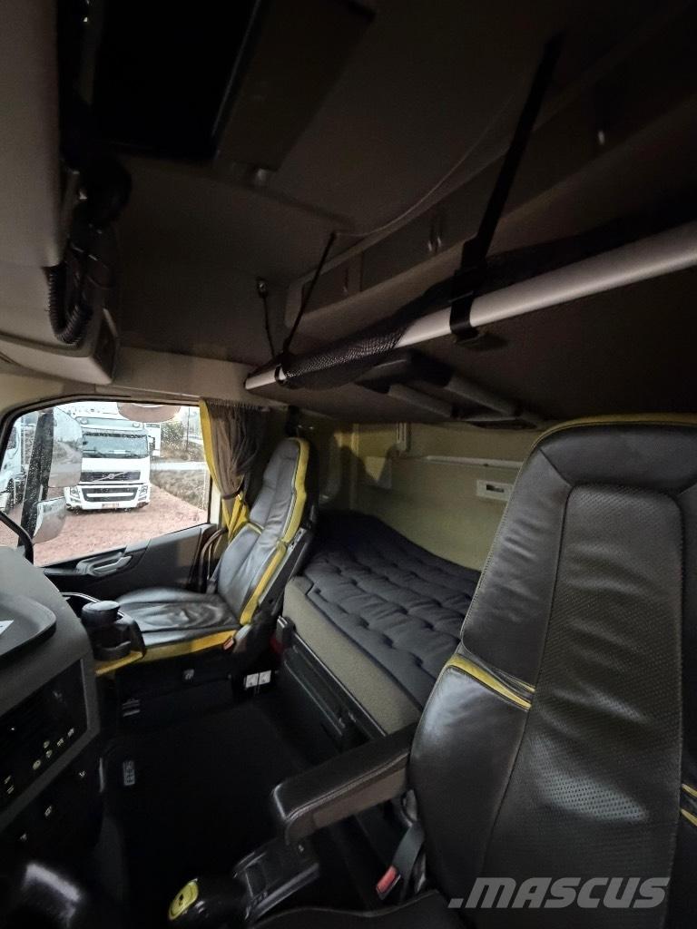 Volvo FH16 6x4 Sadulveokid