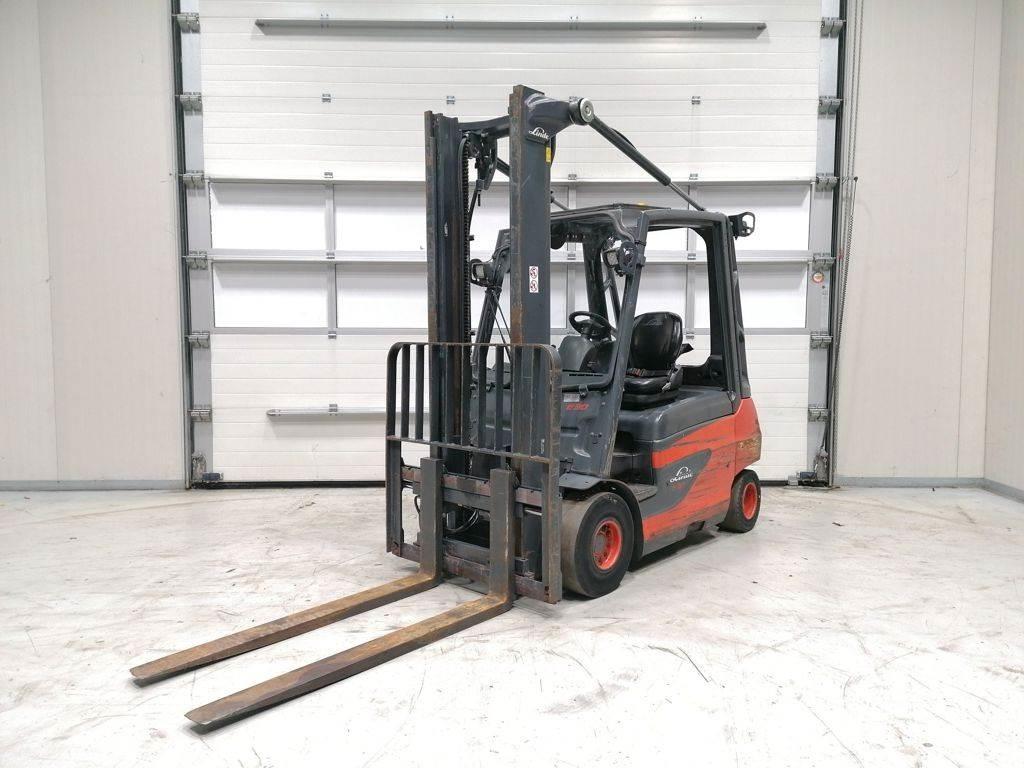 Linde E30-01 Elektritõstukid