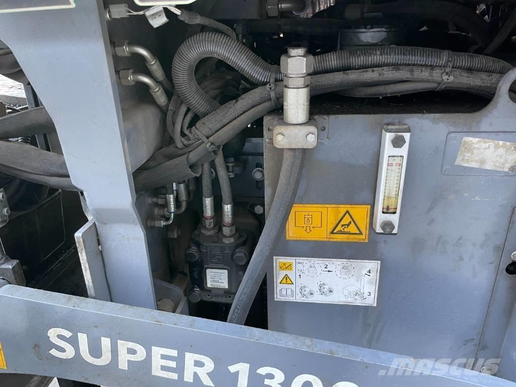Vögele SUPER 1300-3I Asfaldilaoturid