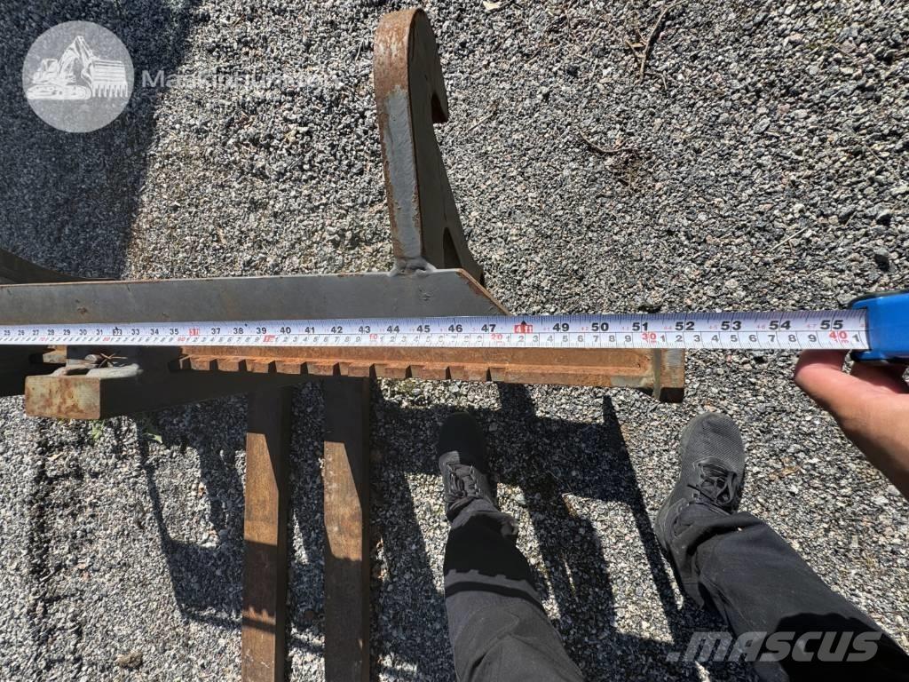 JCB 413 K Rataslaadurid