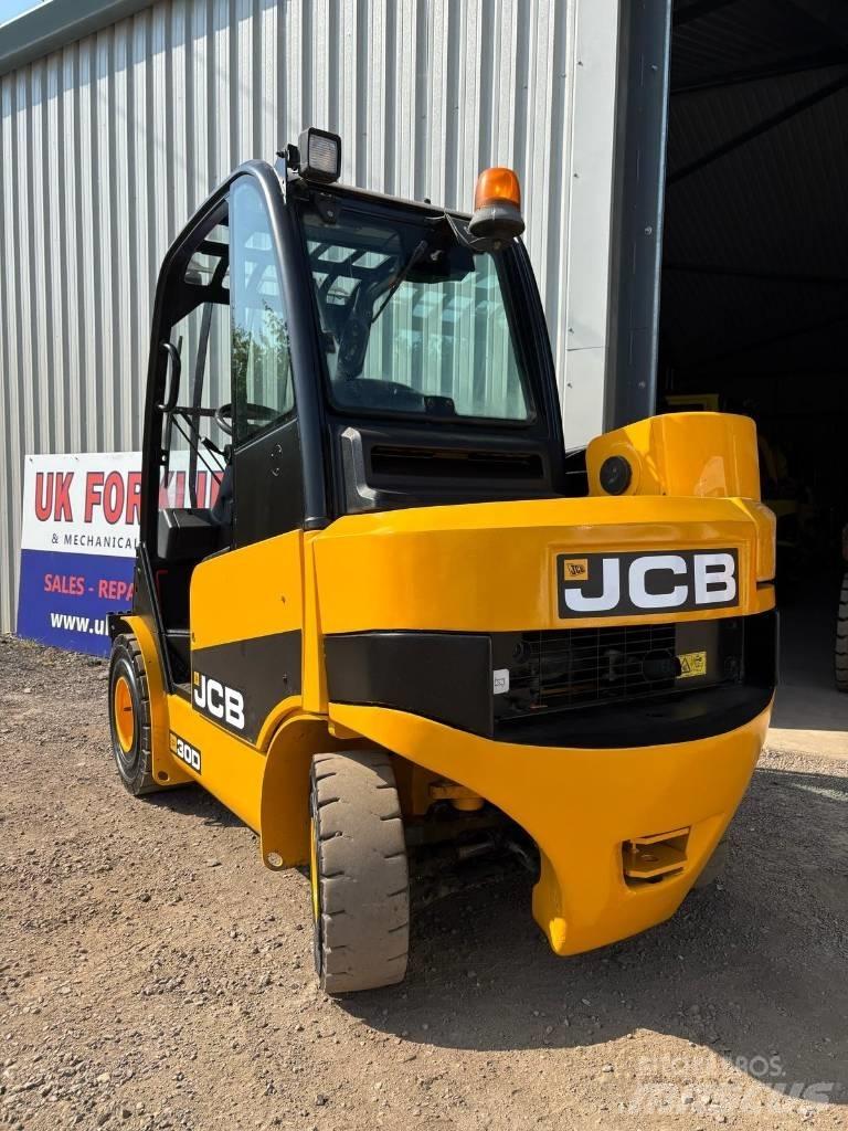 JCB TLT 30 D Teleskooplaadurid