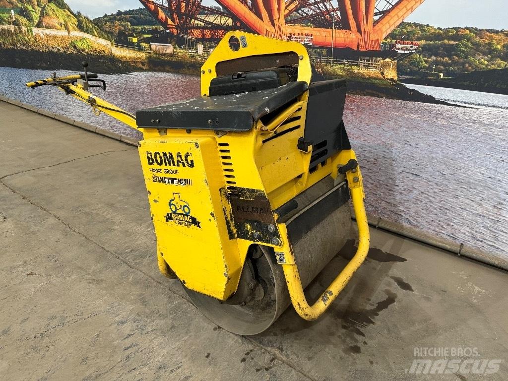 Bomag BW 71 E-2 Ühe trumliga rullid