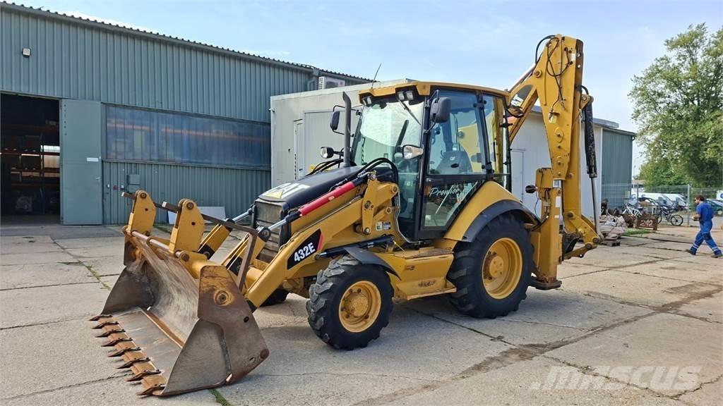 CAT 432 E 4X4 Muu