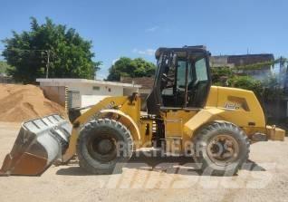 New Holland 12 D Rataslaadurid